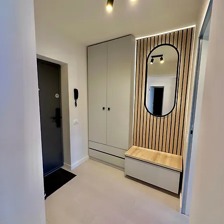 Apartament Topspace2 *