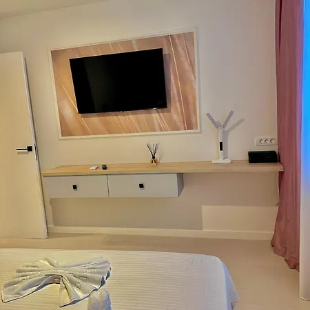 Apartament Topspace2 *